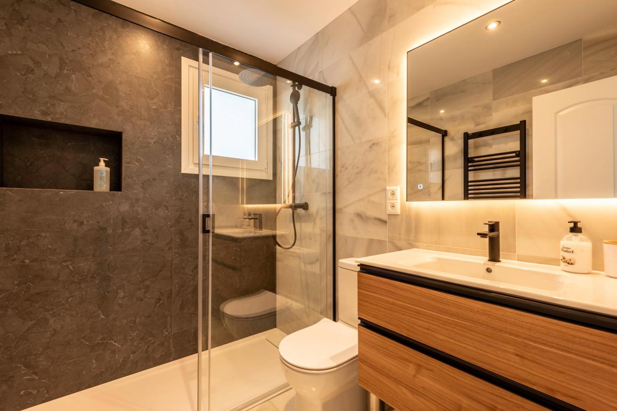 Alcazaba Beach Apartment Estepona Ngoại thất bức ảnh